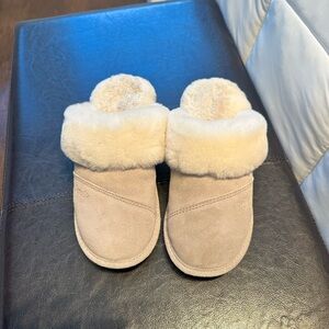 Grey/Light Purple Fur Lined Slides